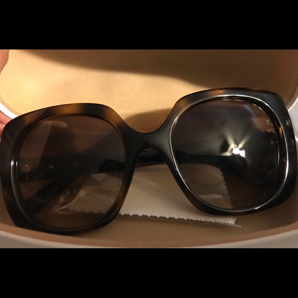 Micheal kors shades. Never worn.